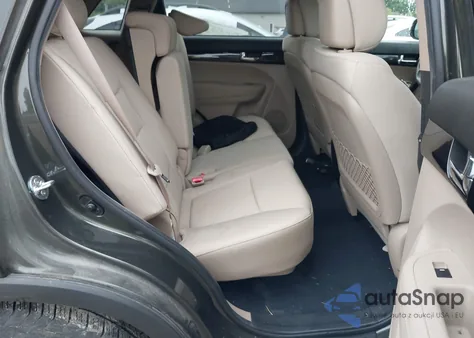 2013 Kia Sorento Lx z USA, uszkodzony, nr VIN 5XYKTCA6XDG332628